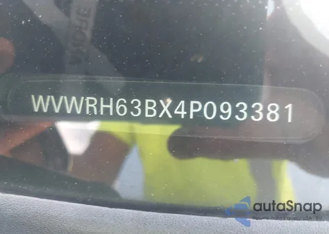 2004 Volkswagen Passat Glx from USA, damaged, VIN WVWRH63BX4P093381